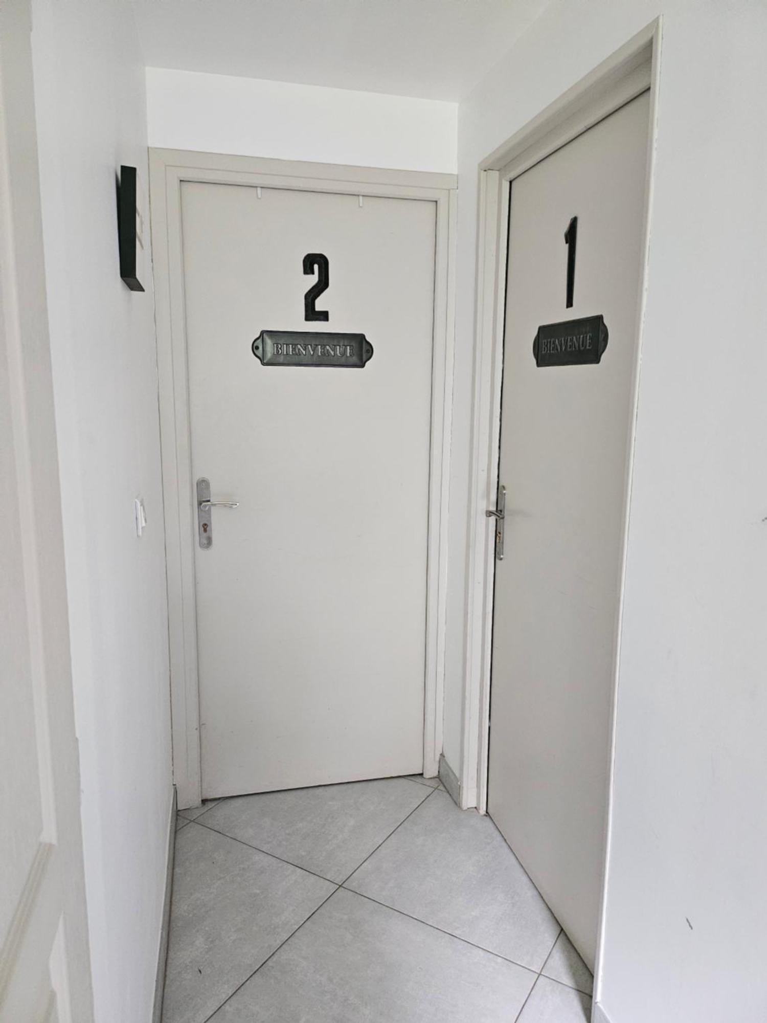 شقة Bienvenue Chez Alain Et Marie أنتيب الغرفة الصورة